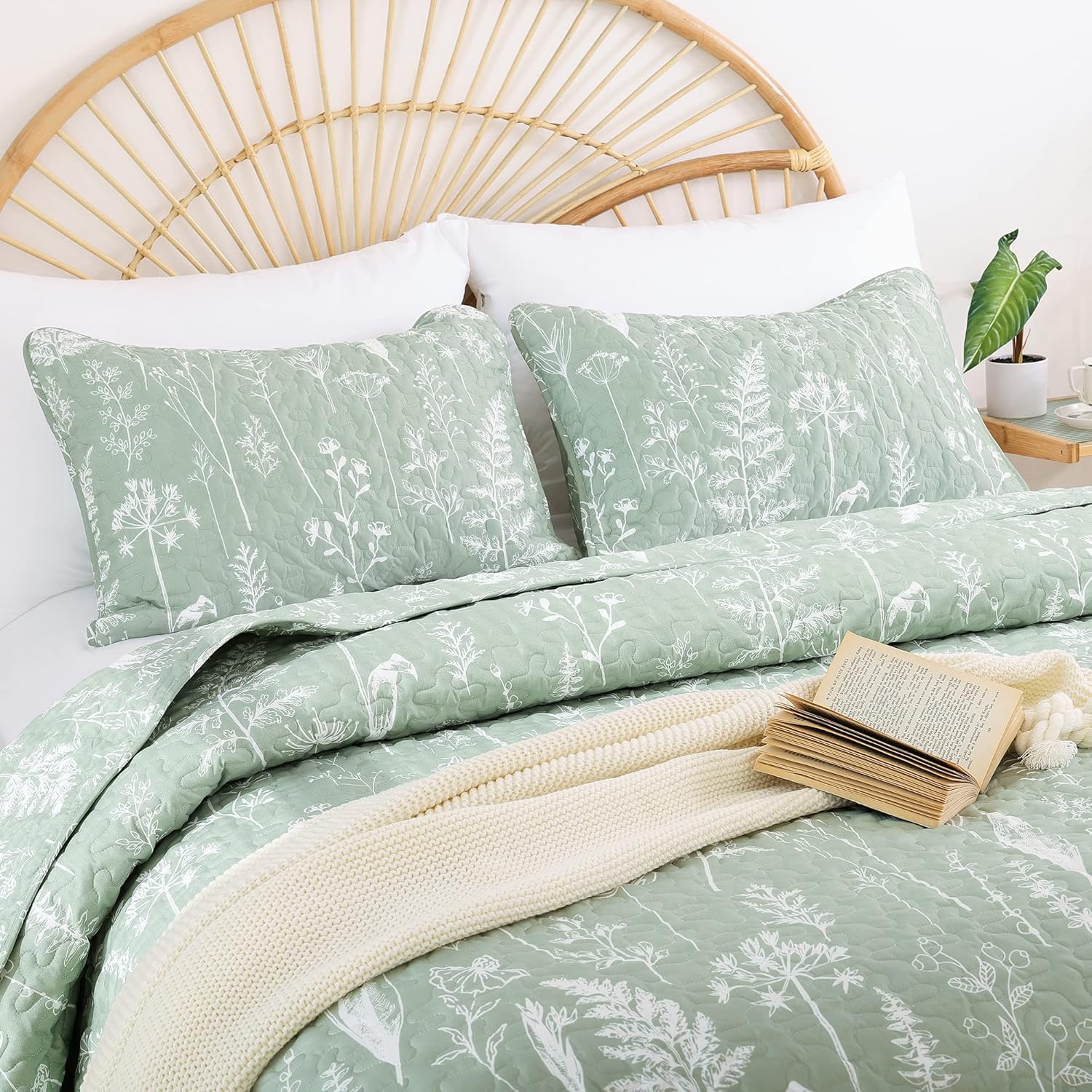 JANZAA Quilts Queen Size Sage Green Quilt Botanical with Floral Pattern Microfiber Bedspreads Queen Size 3 Pieces Lightweight Comforter Reversible Bedding Set with 2 Pillow Cases - Image 3