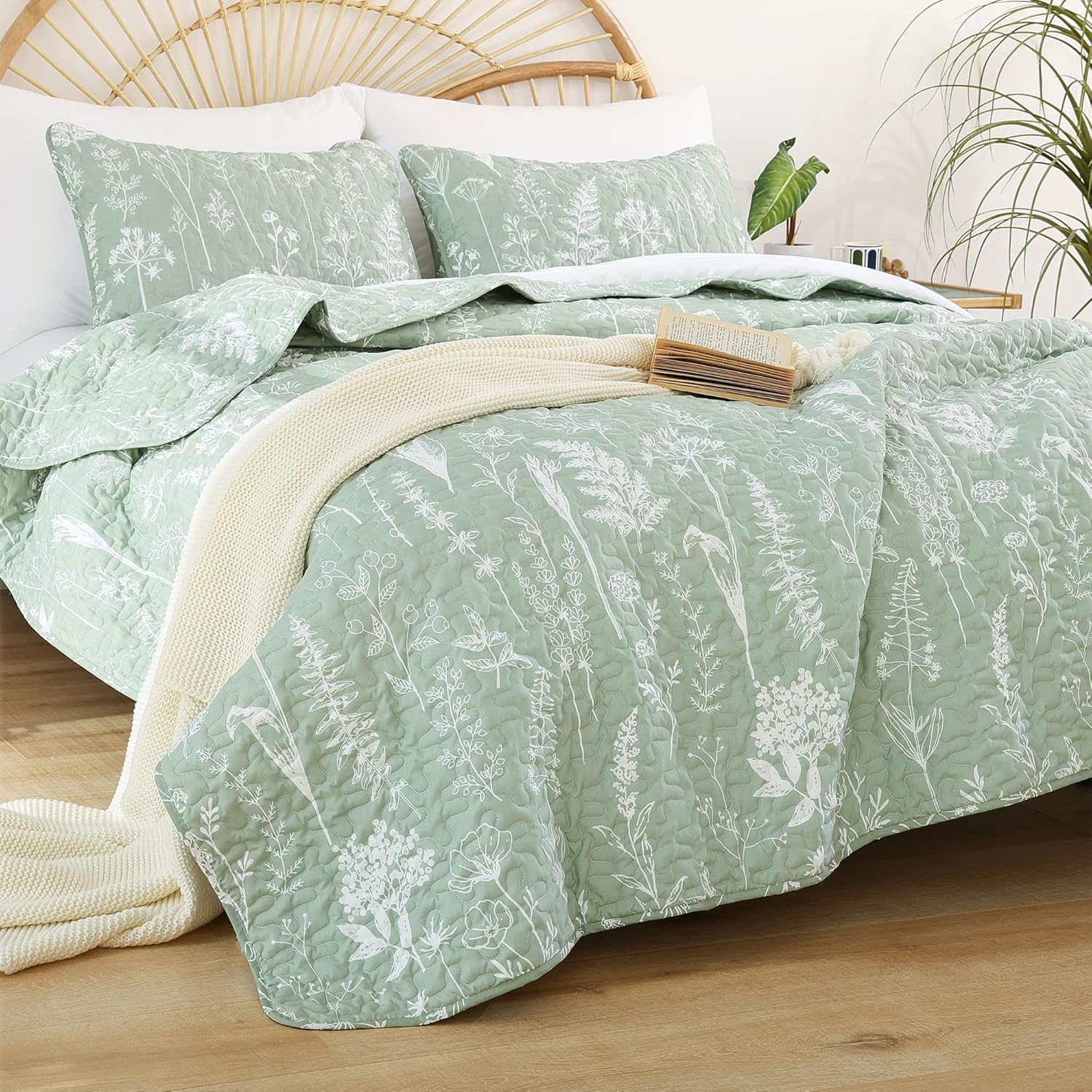 JANZAA Quilts Queen Size Sage Green Quilt Botanical with Floral Pattern Microfiber Bedspreads Queen Size 3 Pieces Lightweight Comforter Reversible Bedding Set with 2 Pillow Cases - Image 6